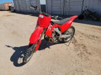 2009 Honda CR450R Dirt Bike