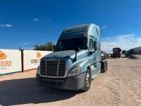 2013 Freightliner Cascadia Truck Tractor