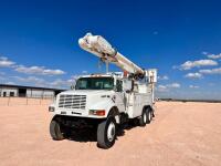 2000 International 4900 Bucket Truck