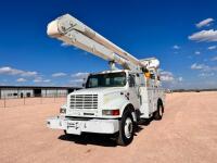 2000 International 4900 Bucket Truck