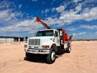 1996 International 4800 Pole Setter/Digger Truck