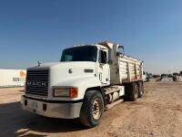 1999 Mack CH613 Dump Truck