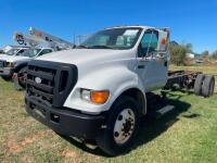 2004 Ford F750 Chassis Truck