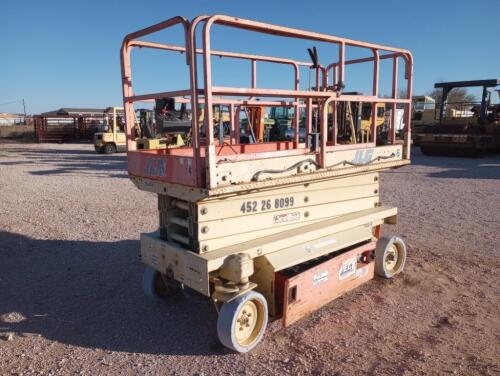 JLG 2646E Scissor Lift