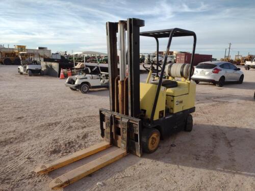 Cat T30C Forklift