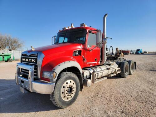 2013 Mack GU713 Winch Truck