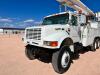 2000 International 4900 Bucket Truck - 9